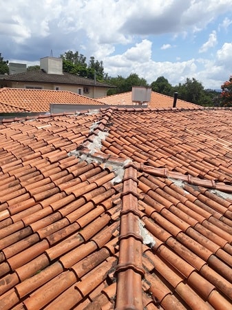 Manutenção de telhado telhas de barro em Osasco